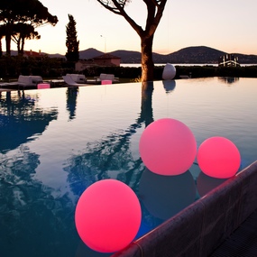 Globe Bluetooth Indoor / Outdoor LED Lamp
